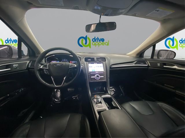 Used 2018 Ford Fusion Titanium image 28