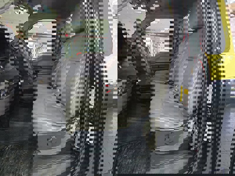 Used 2017 Ford F350 XL image 9