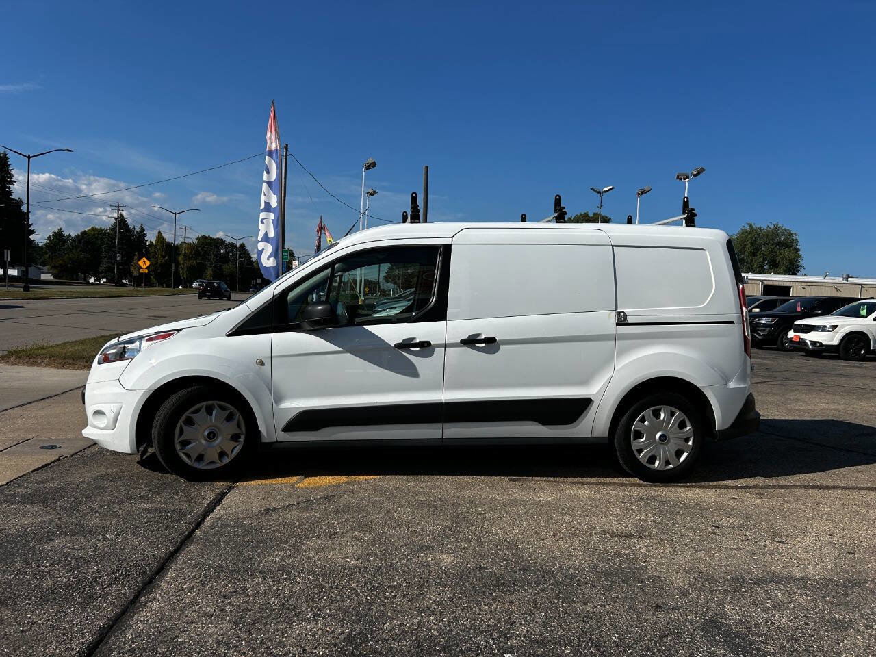 Used 2018 Ford Transit Connect XLT image 7