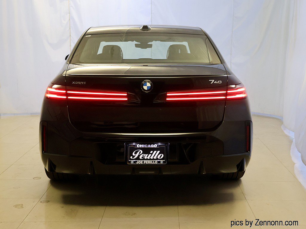 Used 2027 BMW 740i xDrive w/ Executive Package AWD/4WD image 7