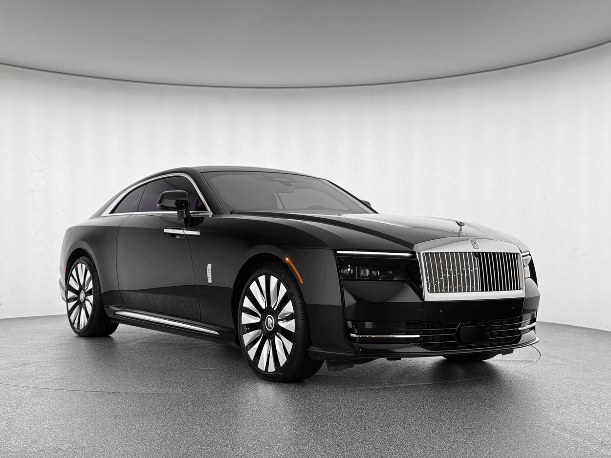 Used 2024 Rolls-Royce Spectre image 8