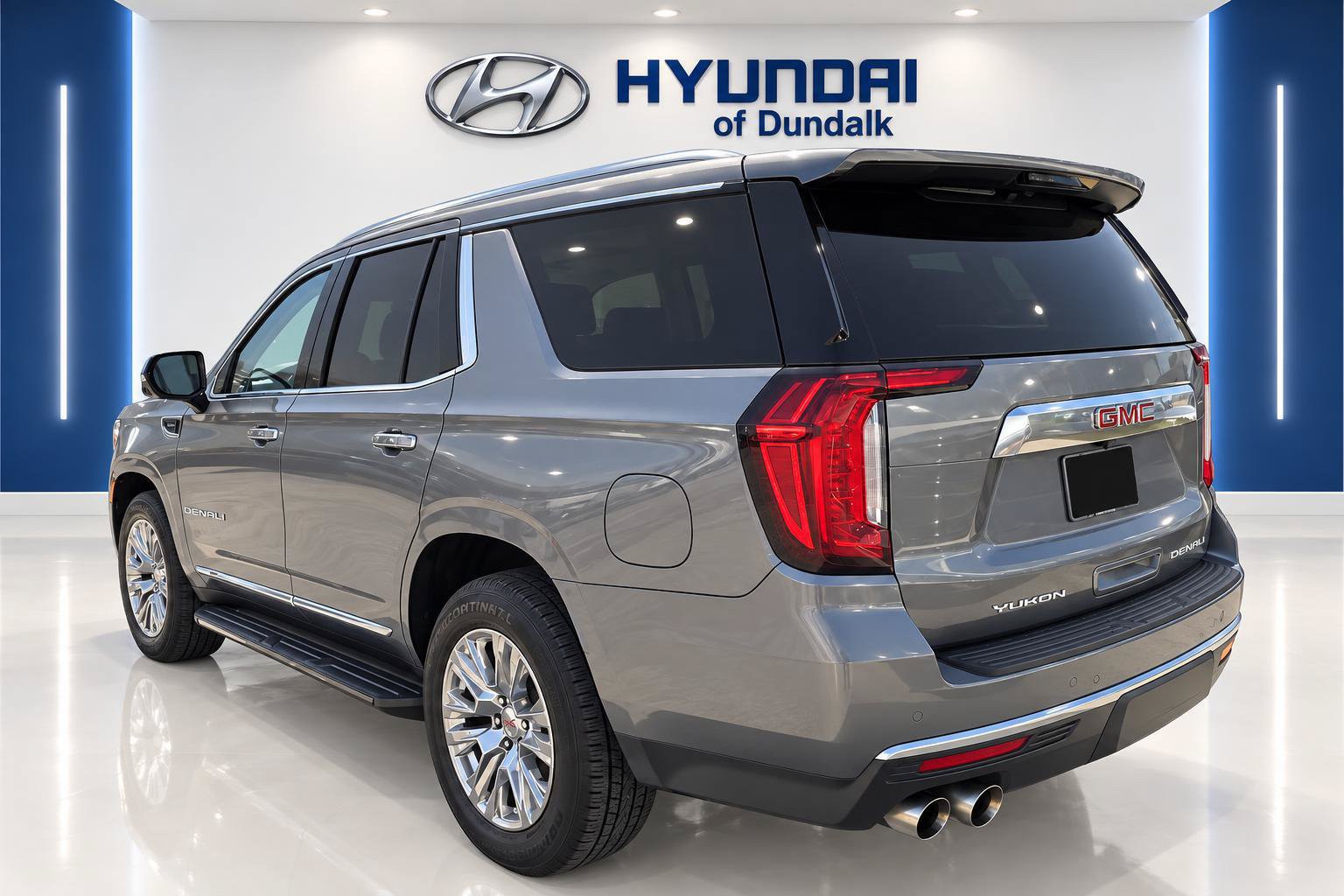 Used 2021 GMC Yukon Denali AWD/4WD image 2