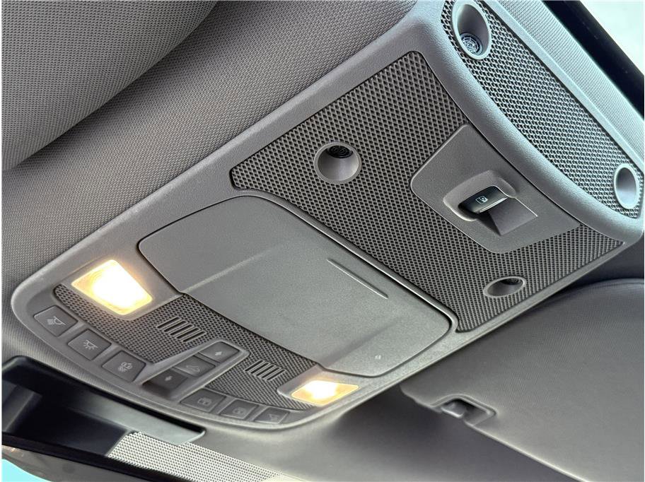 Used 2017 Ford F150 Lariat w/ Equipment Group 502A Luxury image 16