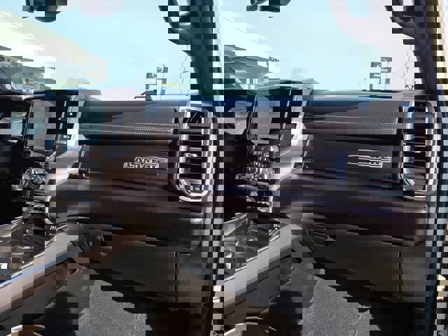 Used 2022 RAM 3500 Laramie image 12