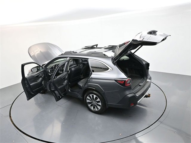Used 2023 Subaru Outback Touring image 38