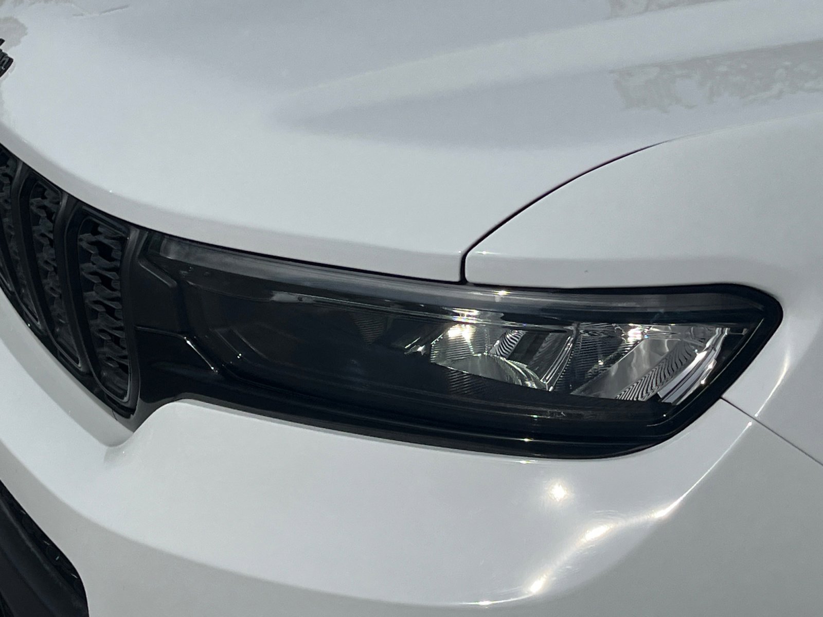 Used 2025 Jeep Grand Cherokee L Laredo image 11