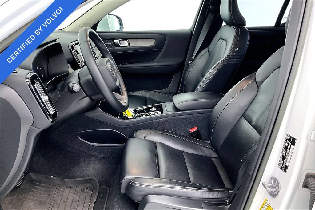 Used 2023 Volvo XC40 B5 Plus w/ Protection Package Premier AWD/4WD image 27