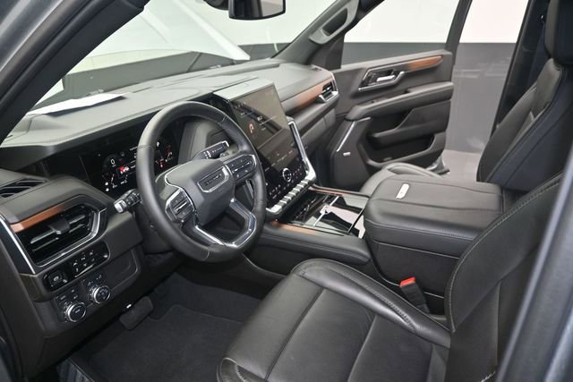 Used 2025 GMC Yukon XL Denali AWD/4WD image 6