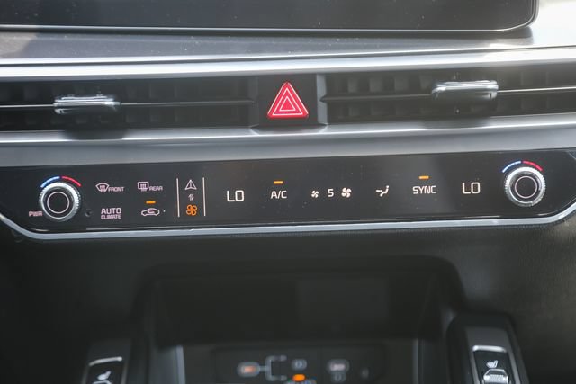 New 2026 Kia Sorento S w/ S Panoramic Sunroof Package FWD image 6