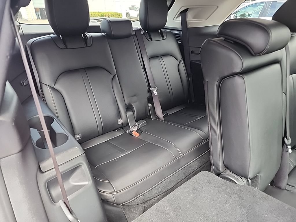 Used 2024 MAZDA CX-90 3.3 Turbo w/ Preferred Plus AWD/4WD image 32