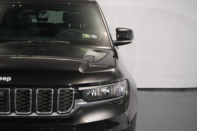 Used 2025 Jeep Grand Cherokee L Limited w/ Luxury Tech Group II AWD/4WD image 10