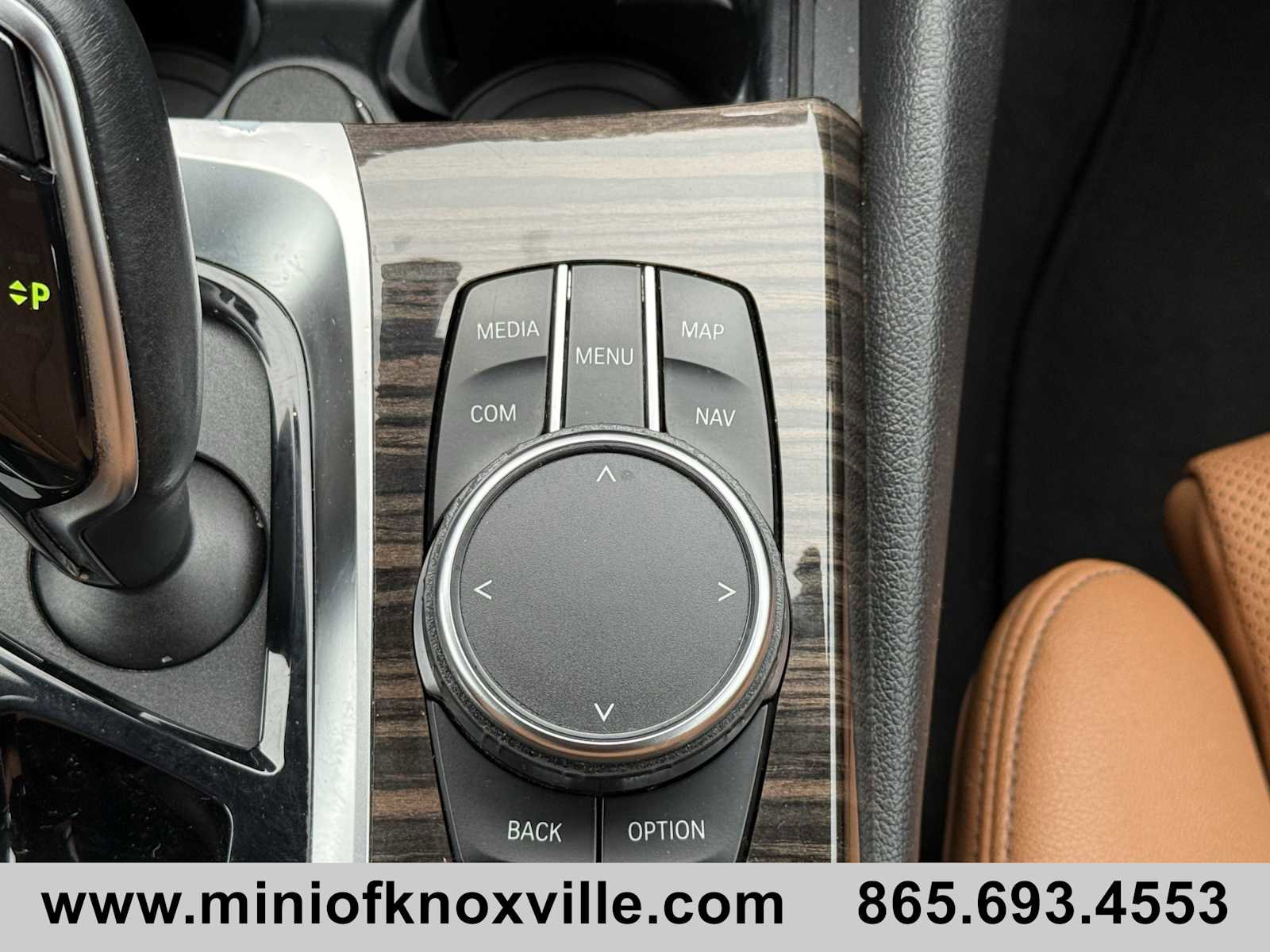 Used 2023 BMW 530i xDrive w/ Convenience Package image 21