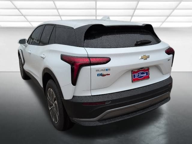 New 2026 Chevrolet Blazer EV LT AWD/4WD image 2