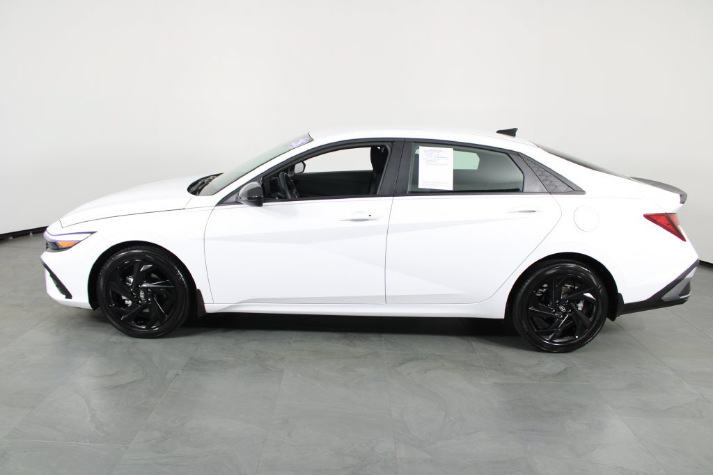 Certified 2026 Hyundai Elantra Sport FWD image 14