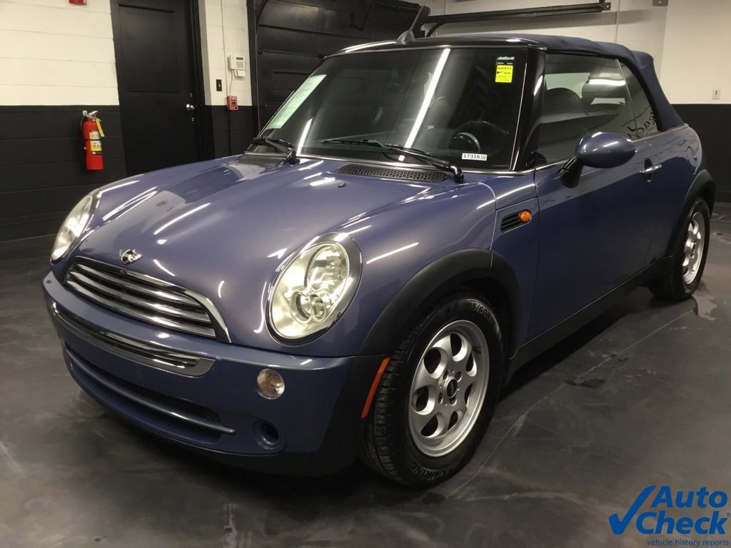 Used 2006 MINI Cooper Convertible image 16