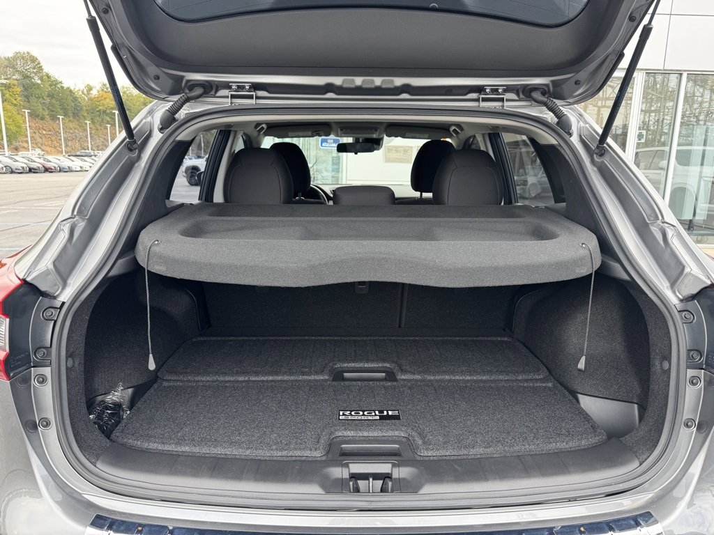 Used 2022 Nissan Rogue Sport SV image 22