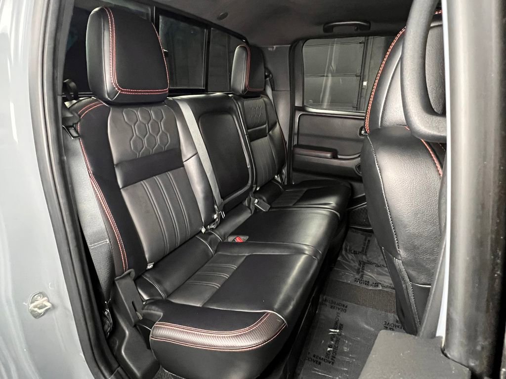 Used 2023 Nissan Frontier PRO-4X w/ Pro-4X Premium Package image 28