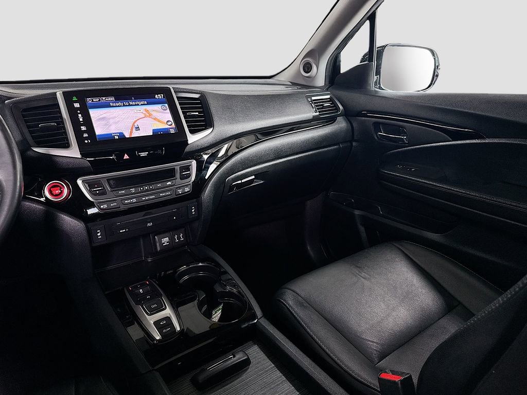 Used 2016 Honda Pilot Touring image 23