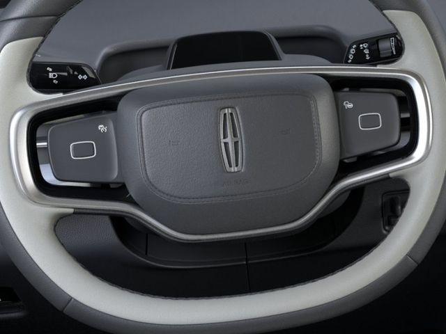 New 2026 Lincoln Navigator L Premier image 12