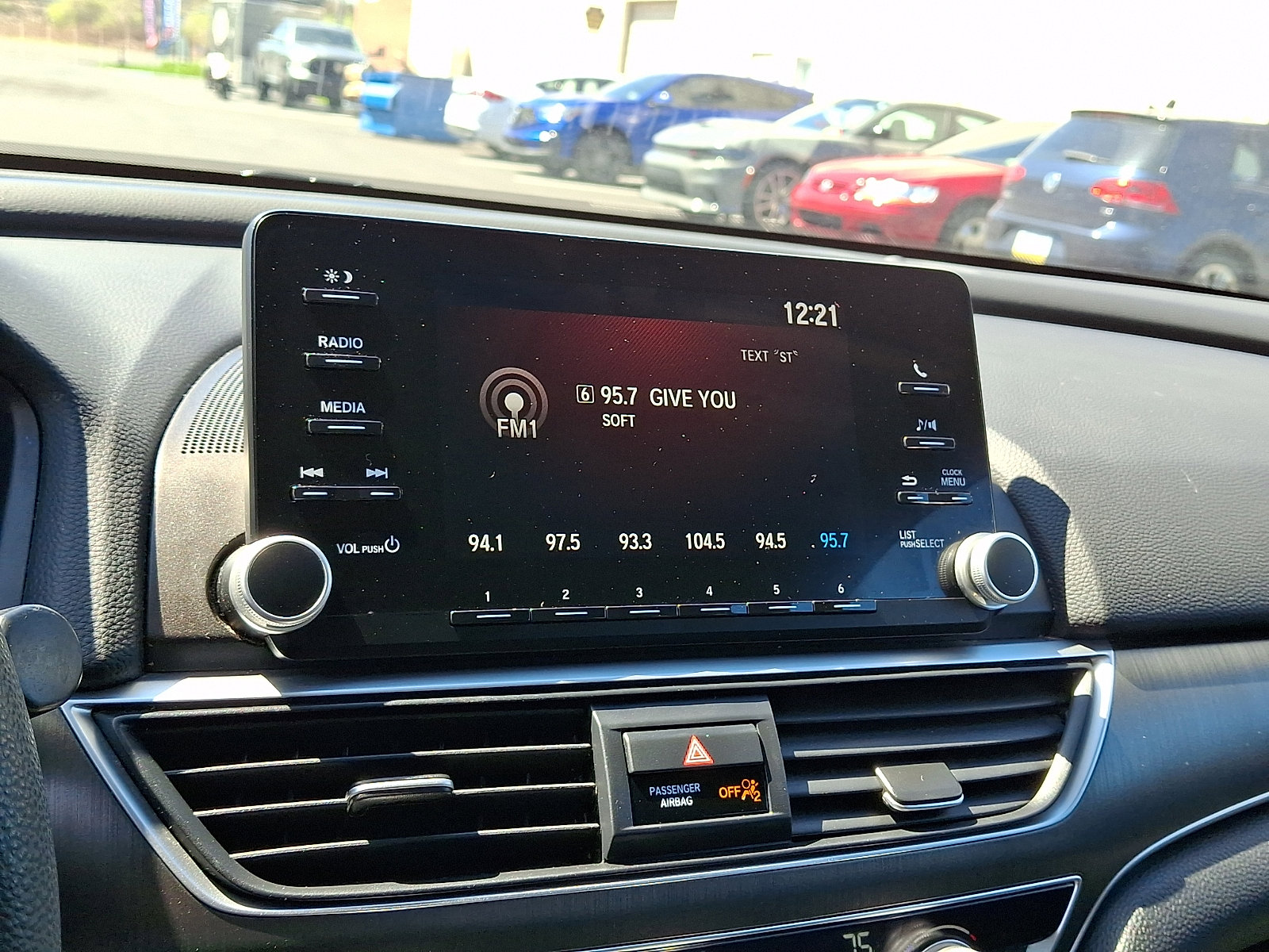 Used 2019 Honda Accord LX image 17