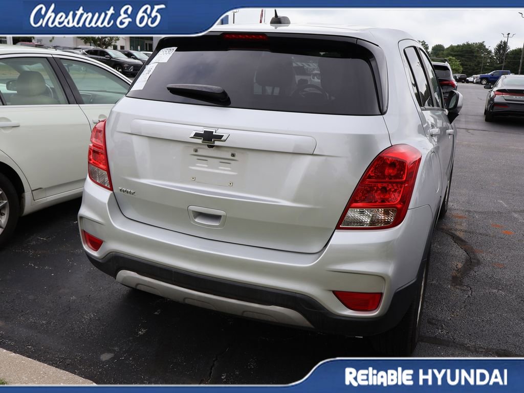 Used 2020 Chevrolet Trax LS w/ Tint and Cruise Package FWD image 22