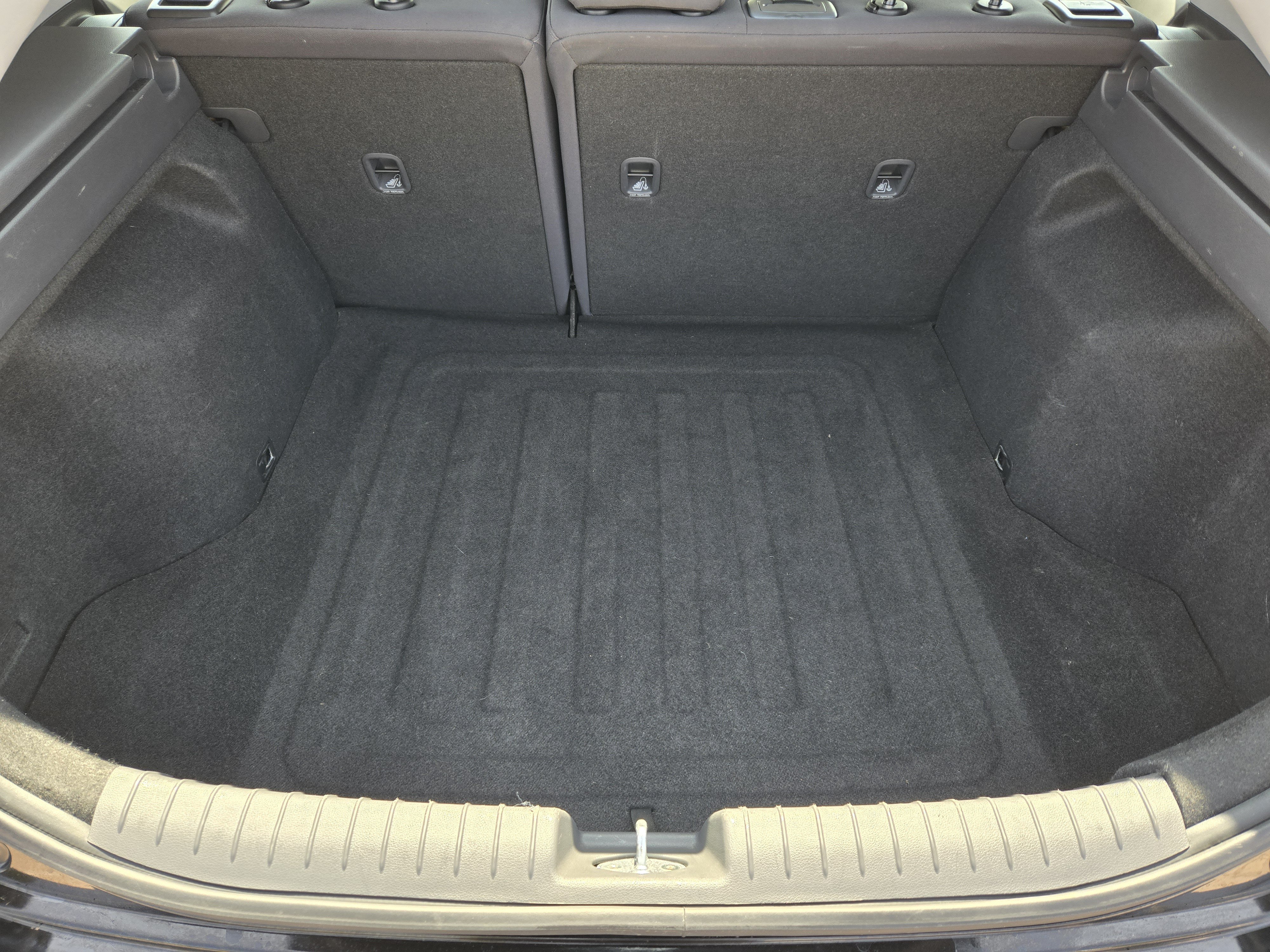 Used 2017 Hyundai Ioniq SEL FWD image 28
