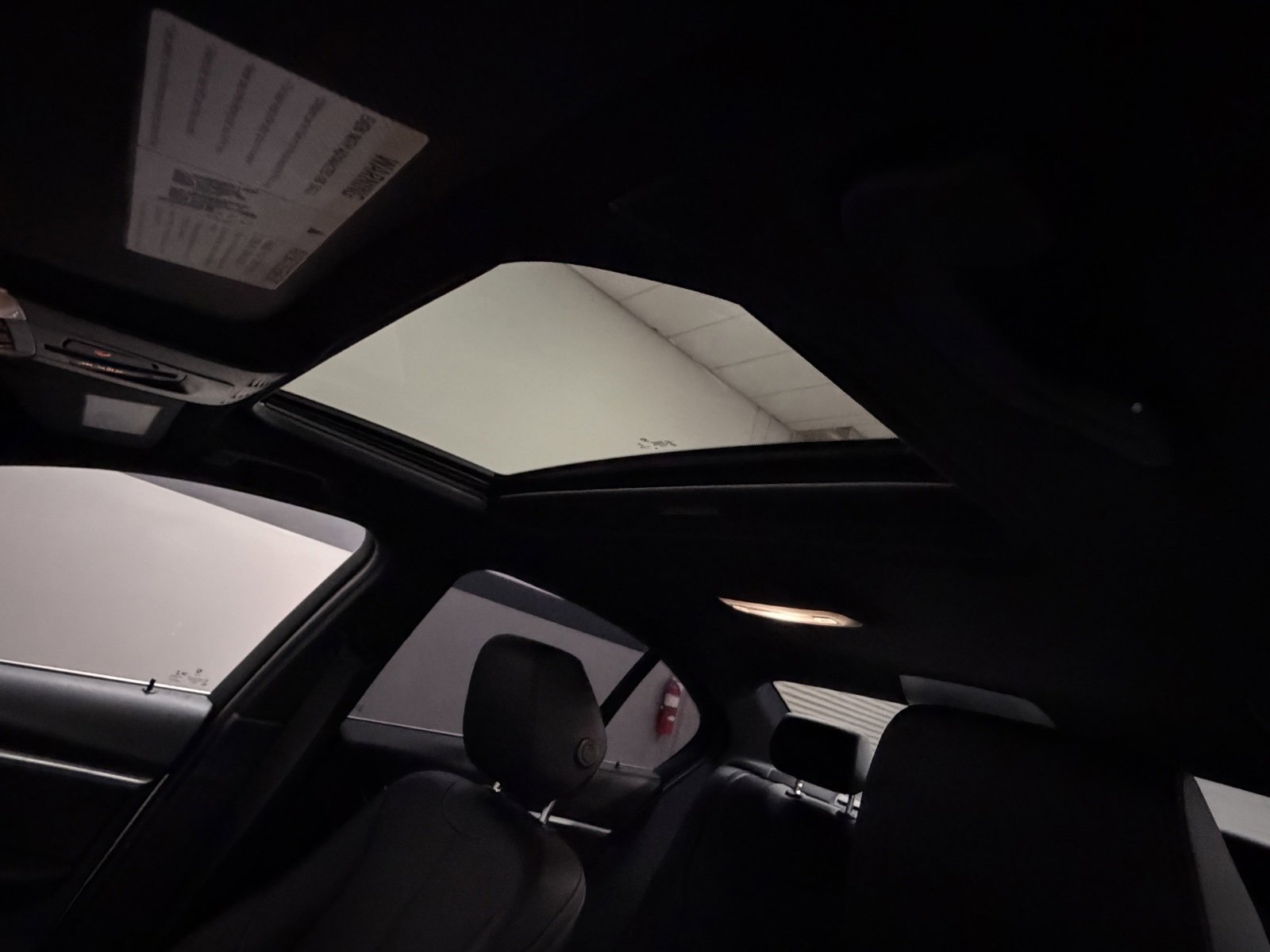 Used 2018 BMW 330e image 24