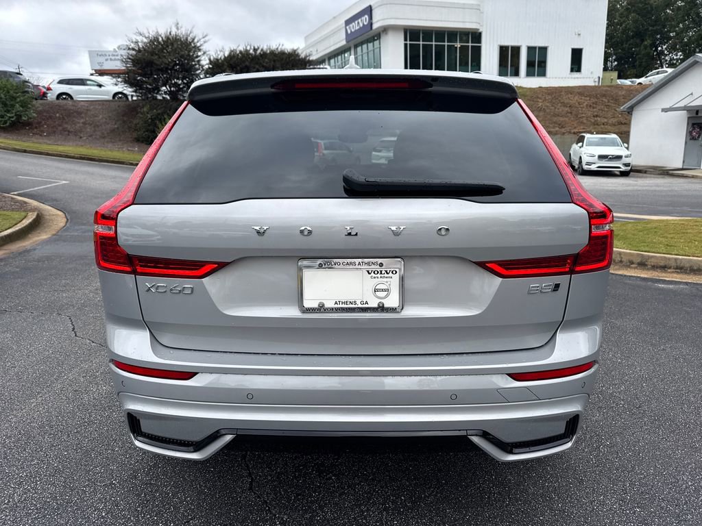 Certified 2025 Volvo XC60 B5 Core w/ Climate Package image 5