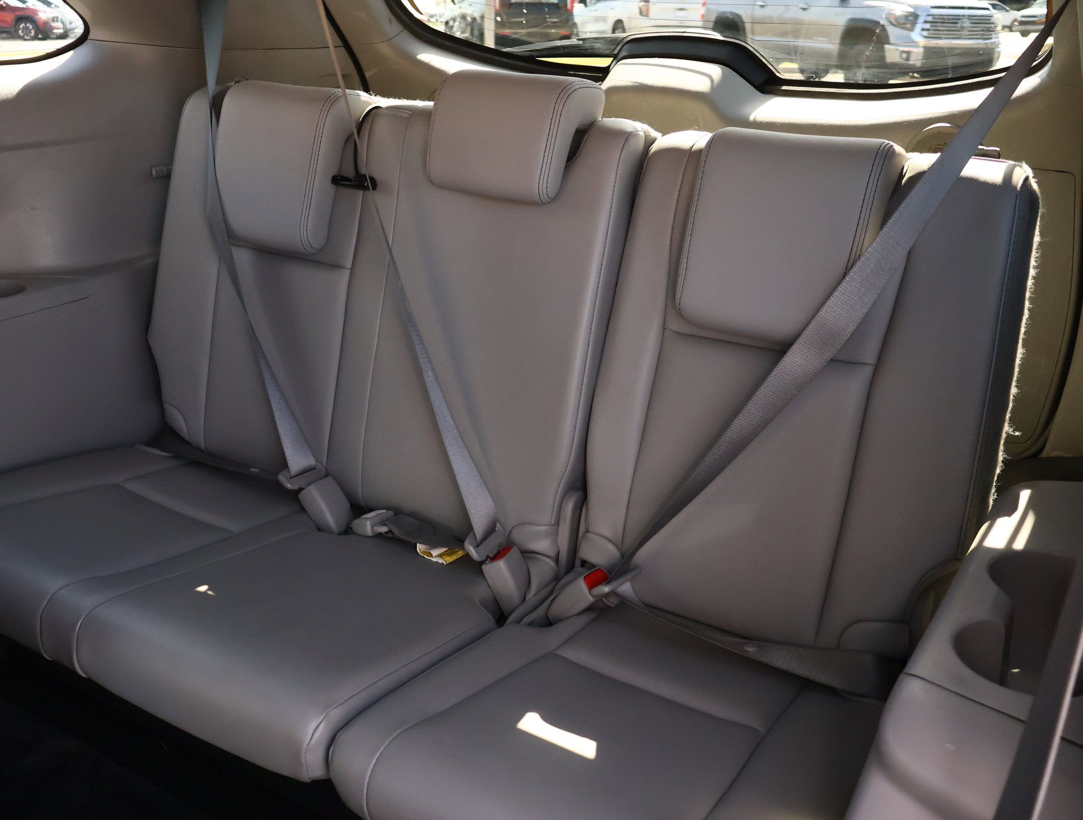 Used 2016 Toyota Highlander Limited w/ Driver Technology Package image 23