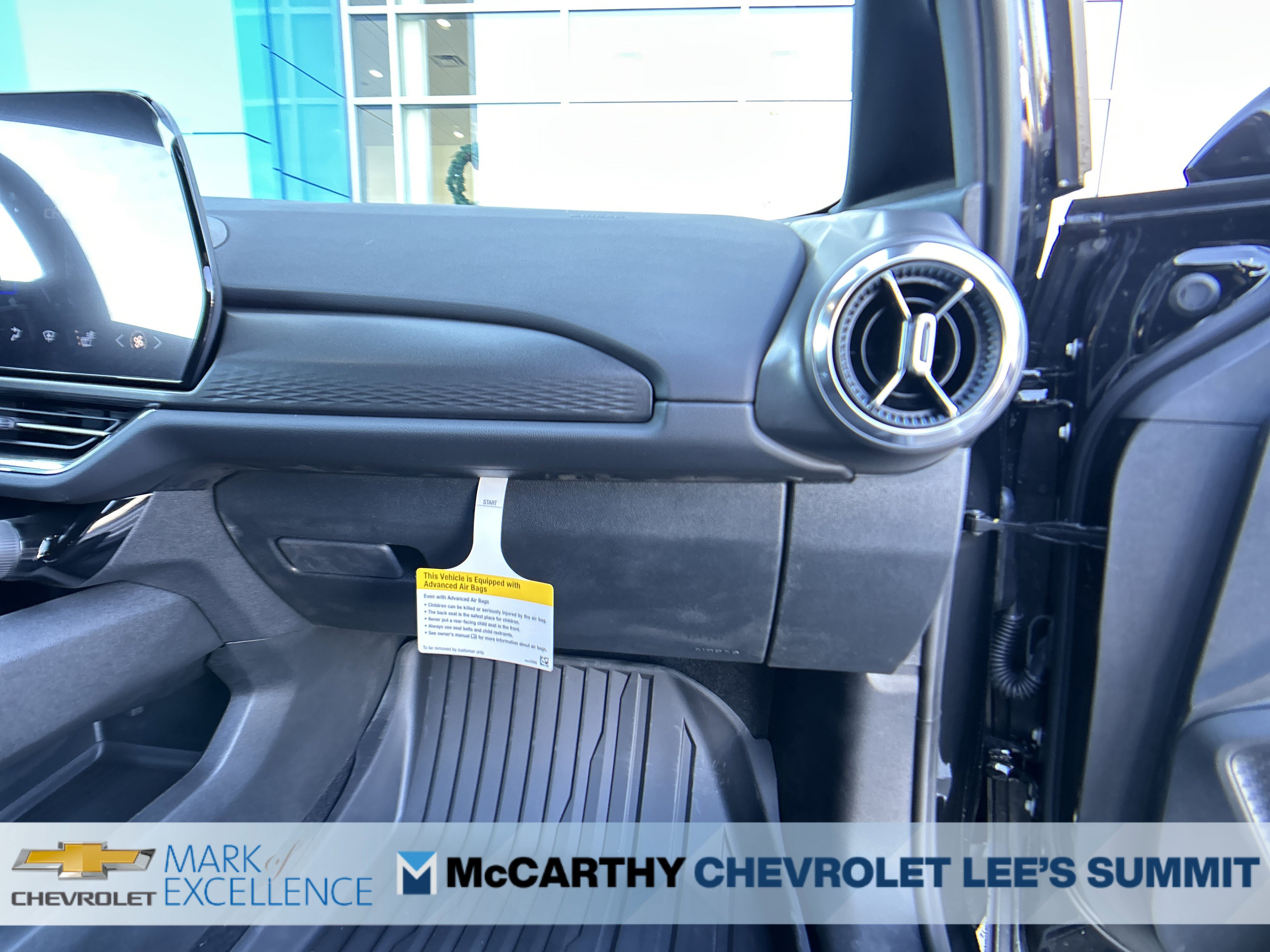 New 2026 Chevrolet Equinox EV LT w/ Comfort Package AWD/4WD image 45