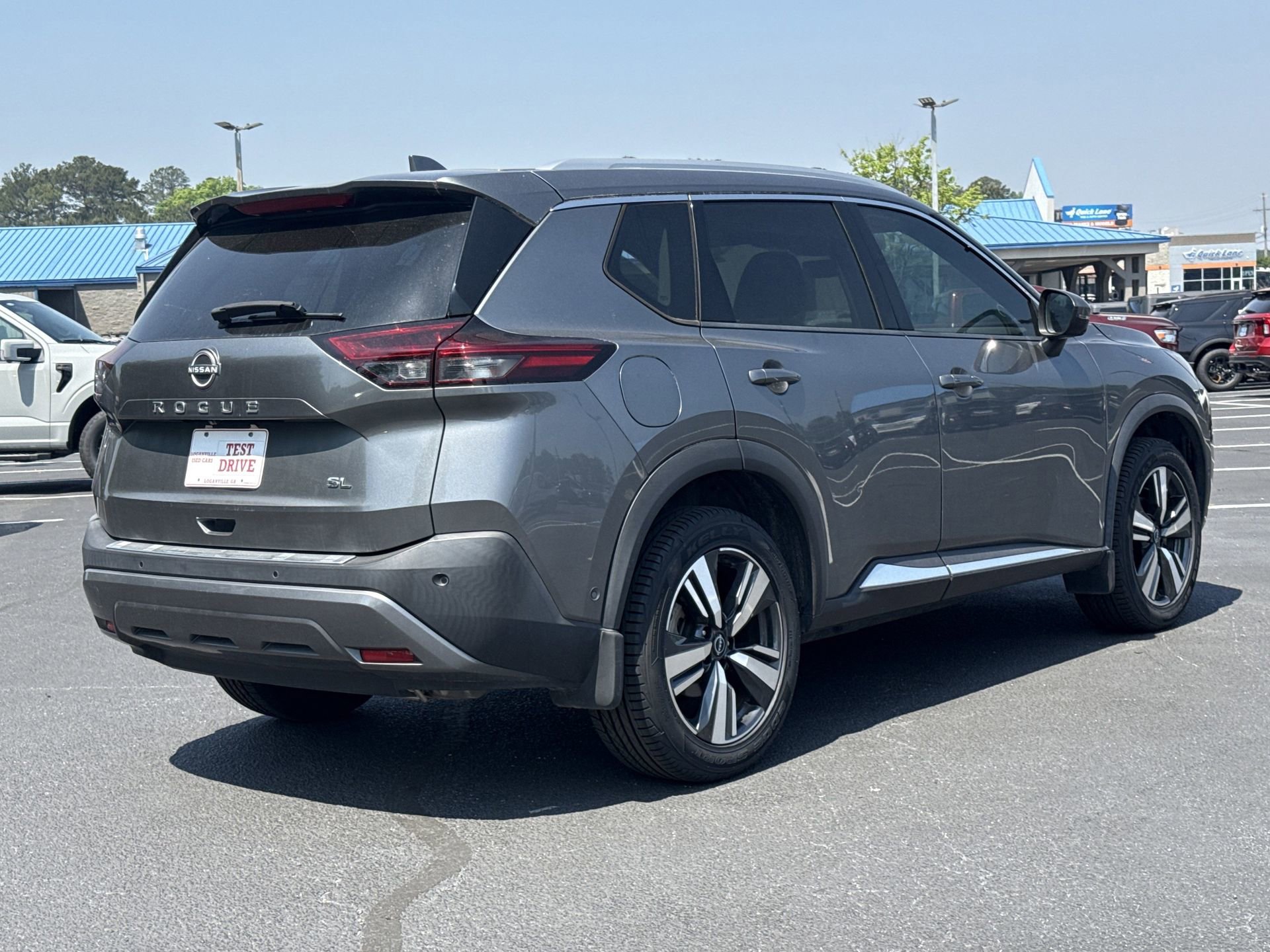Used 2023 Nissan Rogue SL w/ SL Premium Package FWD image 17