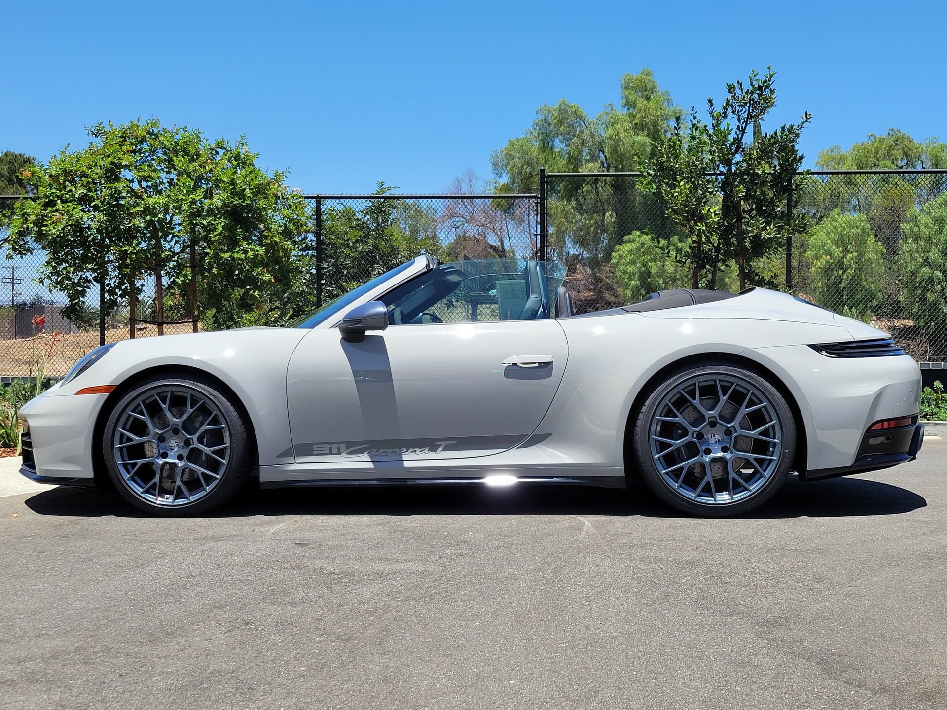 New 2026 Porsche 911 Carrera T RWD image 2