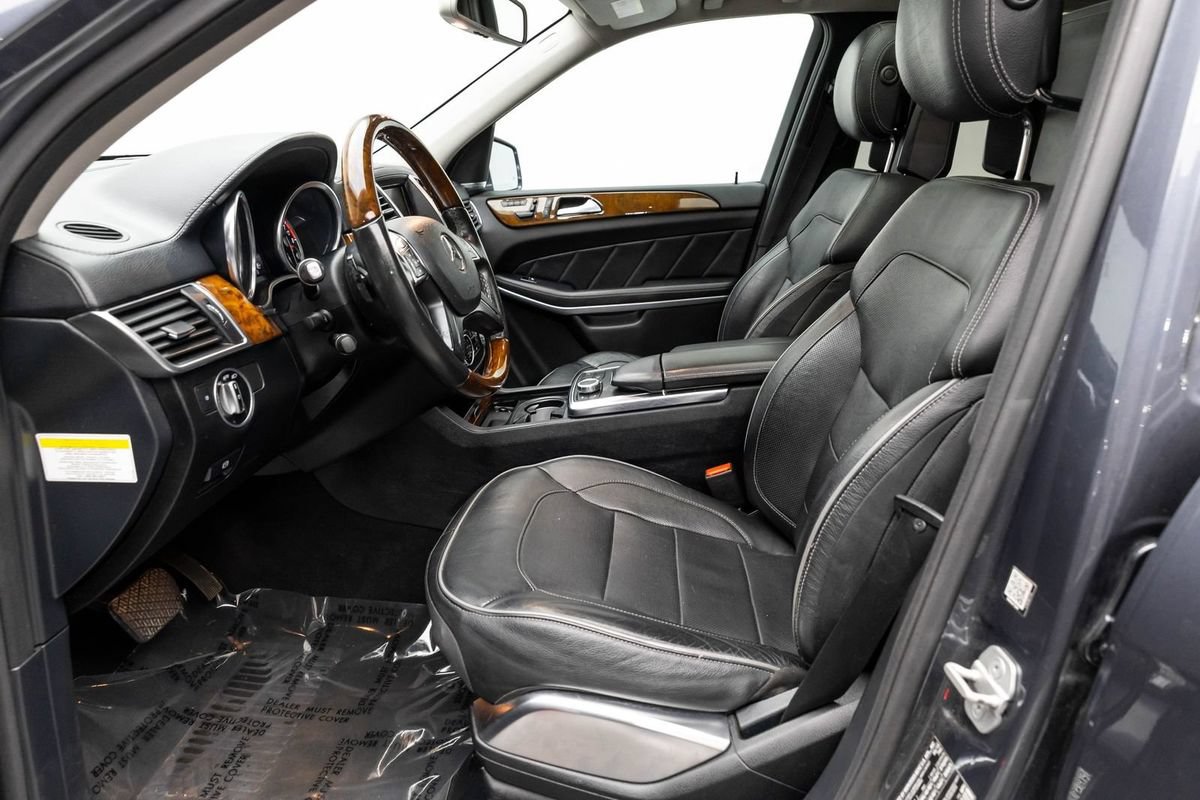 Used 2014 Mercedes-Benz GL 550 4MATIC image 14