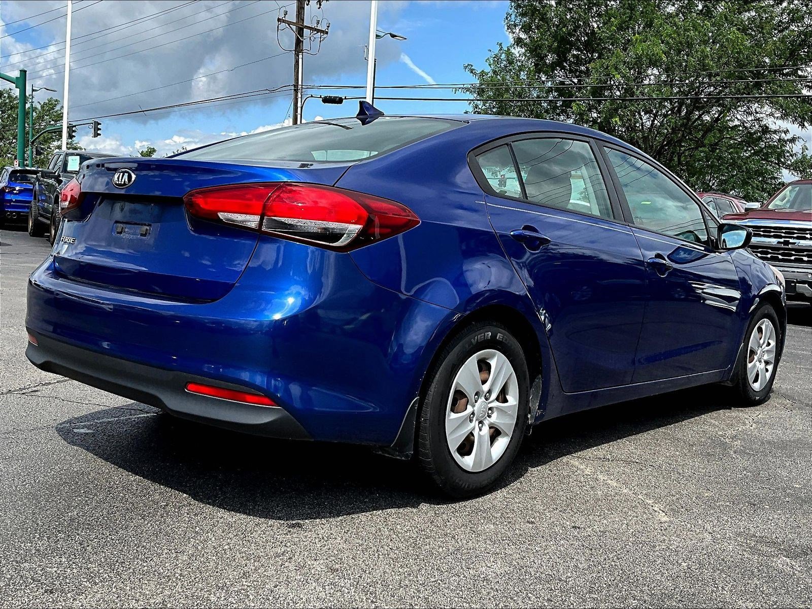 Used 2017 Kia Forte LX FWD image 6