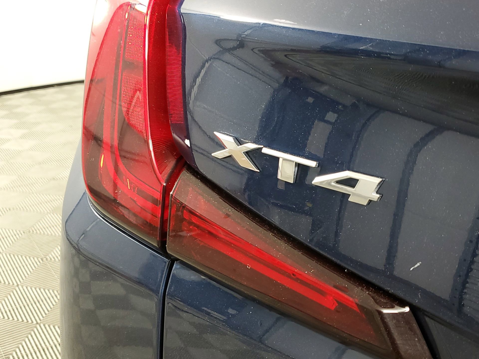 Used 2020 Cadillac XT4 Premium Luxury image 19