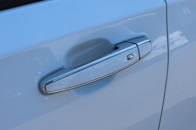 Used 2019 GMC Terrain Denali w/ Comfort Package FWD image 9