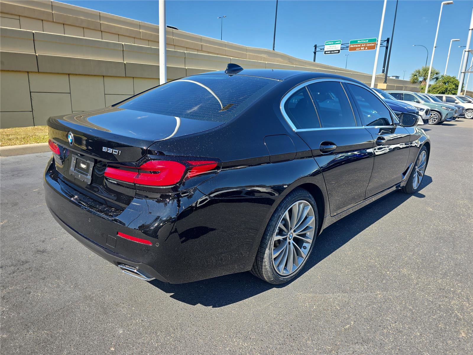 Certified 2023 BMW 530i w/ Executive Package image 2