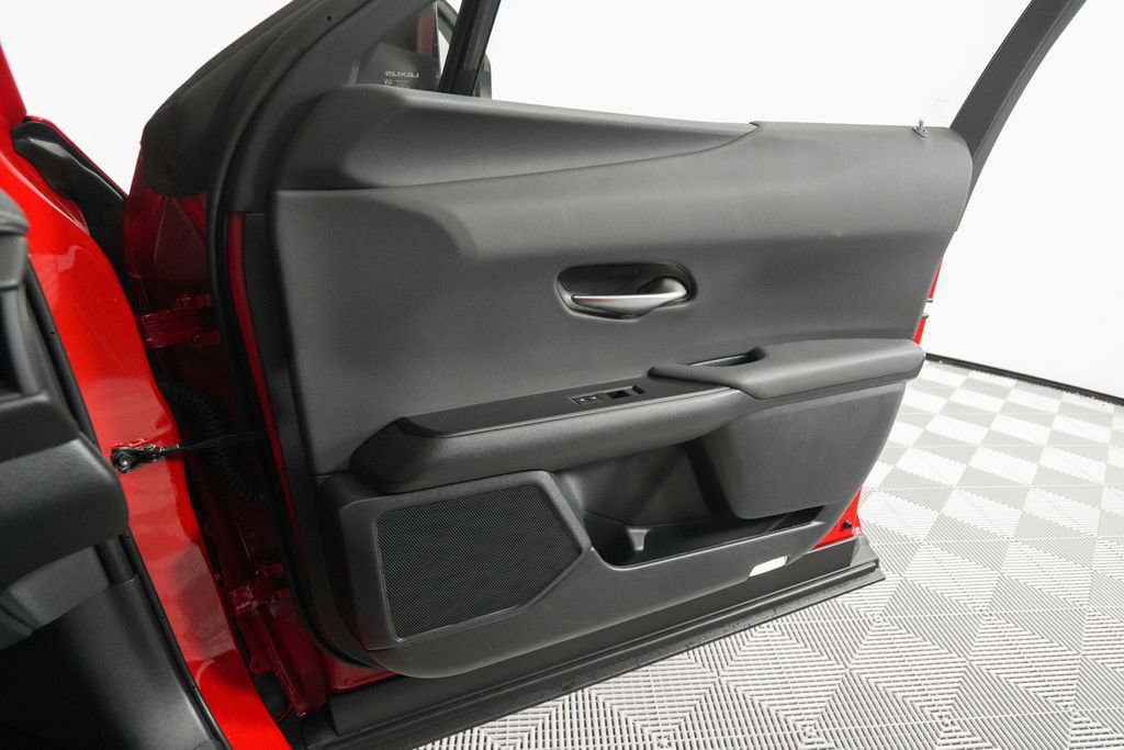 Certified 2025 Lexus UX 300h FWD w/ Accessory Package (Z1) image 21
