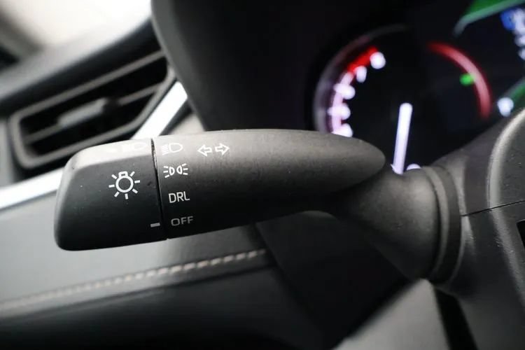 Used 2025 Toyota RAV4 LE FWD image 25