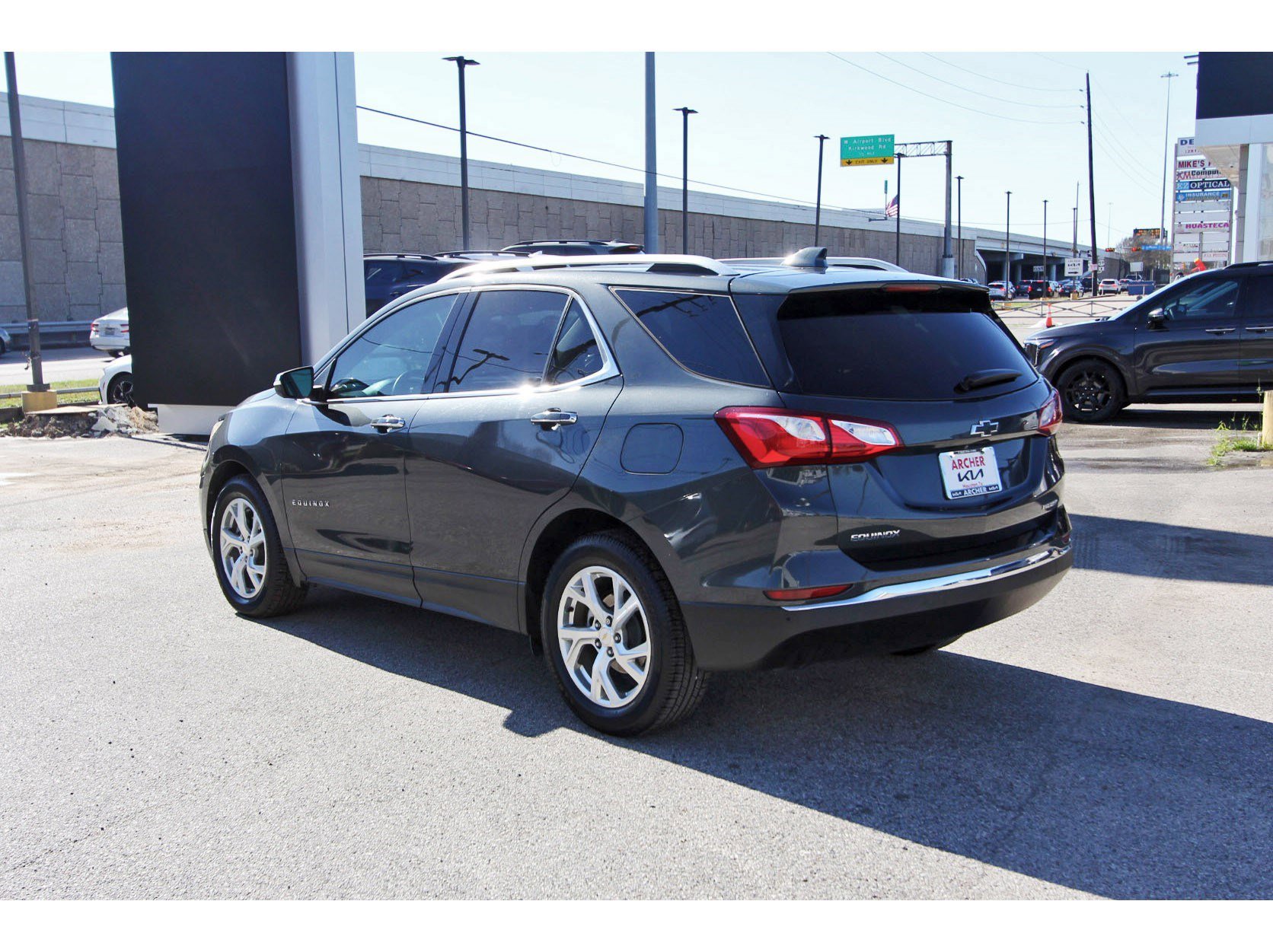 Used 2021 Chevrolet Equinox Premier FWD image 5