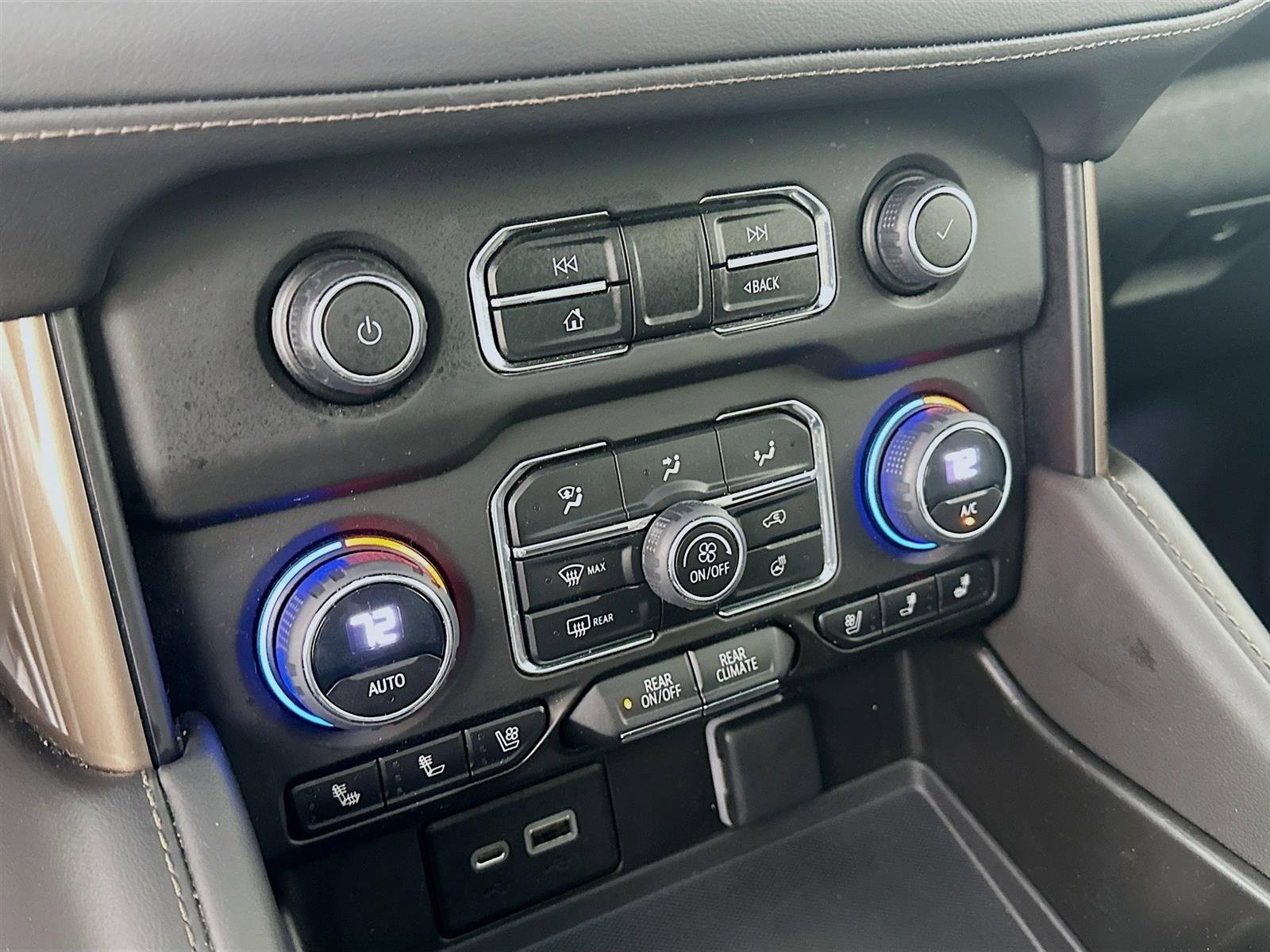 Used 2023 Chevrolet Tahoe High Country w/ Advanced Technology Package image 27