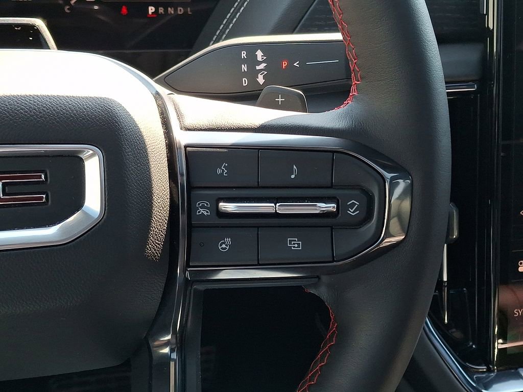 Used 2026 GMC Yukon AT4 Ultimate w/ LPO, Floor Liner Package AWD/4WD image 24