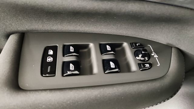 New 2026 Volvo XC90 T8 Ultra w/ Lounge Package AWD/4WD image 10