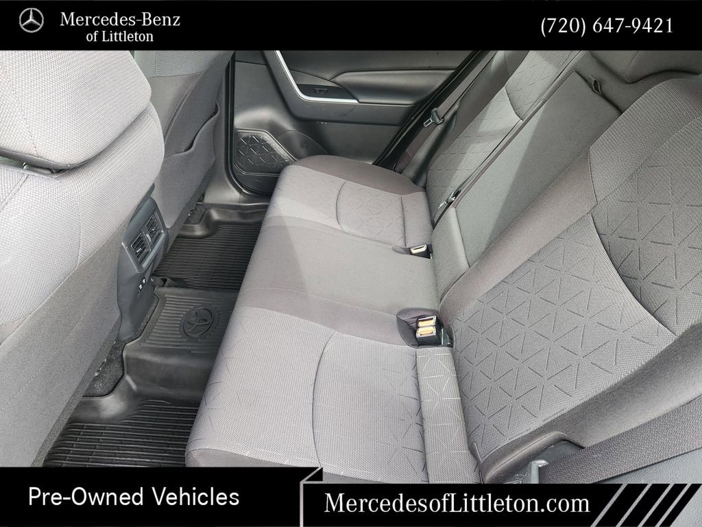Used 2020 Toyota RAV4 XLE w/ All Weather Liner Package FWD image 28