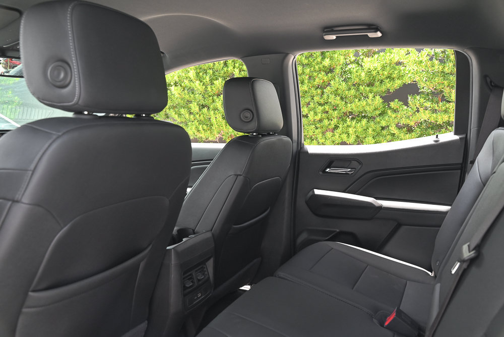 Used 2024 GMC Canyon Elevation w/ Elevation Premium Package RWD image 10