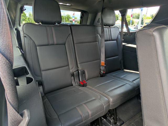 Used 2021 Chevrolet Suburban RST AWD/4WD image 19