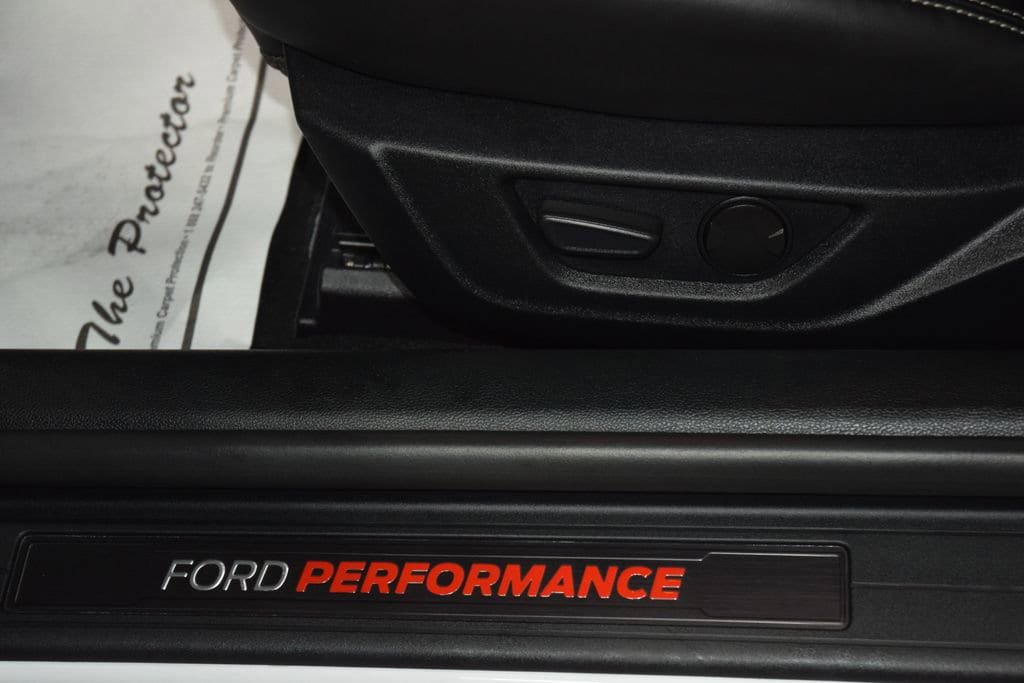 Used 2020 Ford Mustang Shelby GT500 w/ Technology Package RWD image 41
