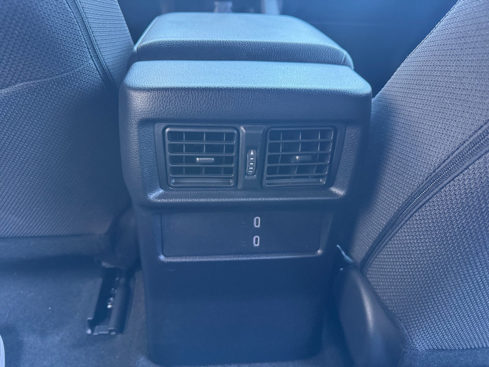 Certified 2025 Toyota 4Runner SR5 AWD/4WD image 32