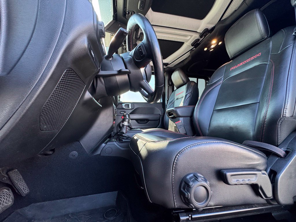 Used 2020 Jeep Gladiator Rubicon w/ Dual Top Group AWD/4WD image 16