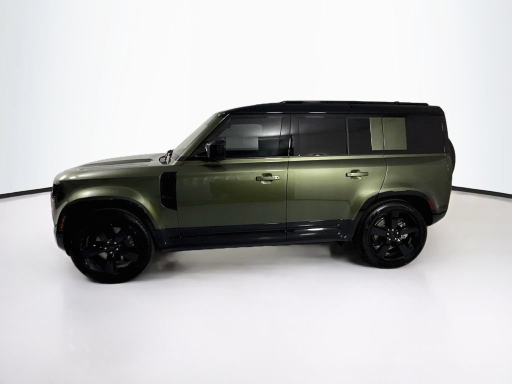 New 2026 Land Rover Defender 110 X-Dynamic SE AWD/4WD image 8